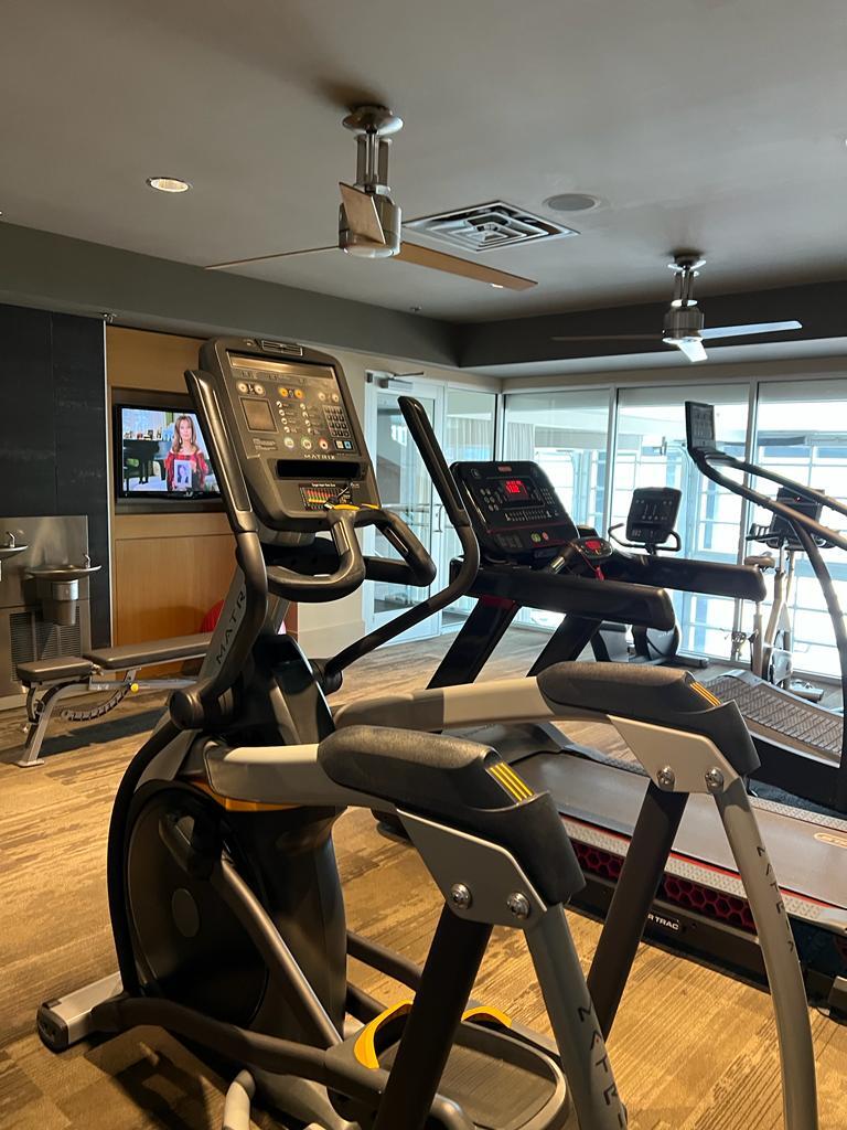 Building Photo - 600 12th Ave S