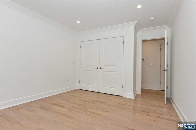 Building Photo - 120 Collignon Way