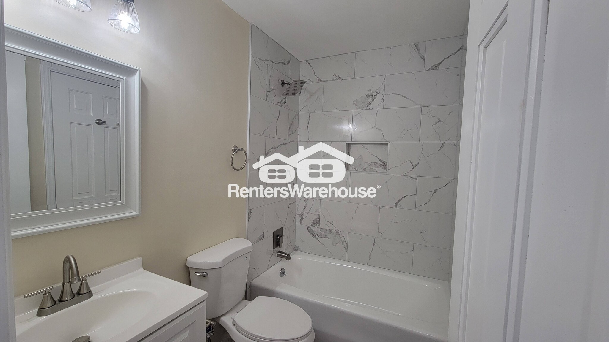 Building Photo - 4360 Melanie Woods Dr