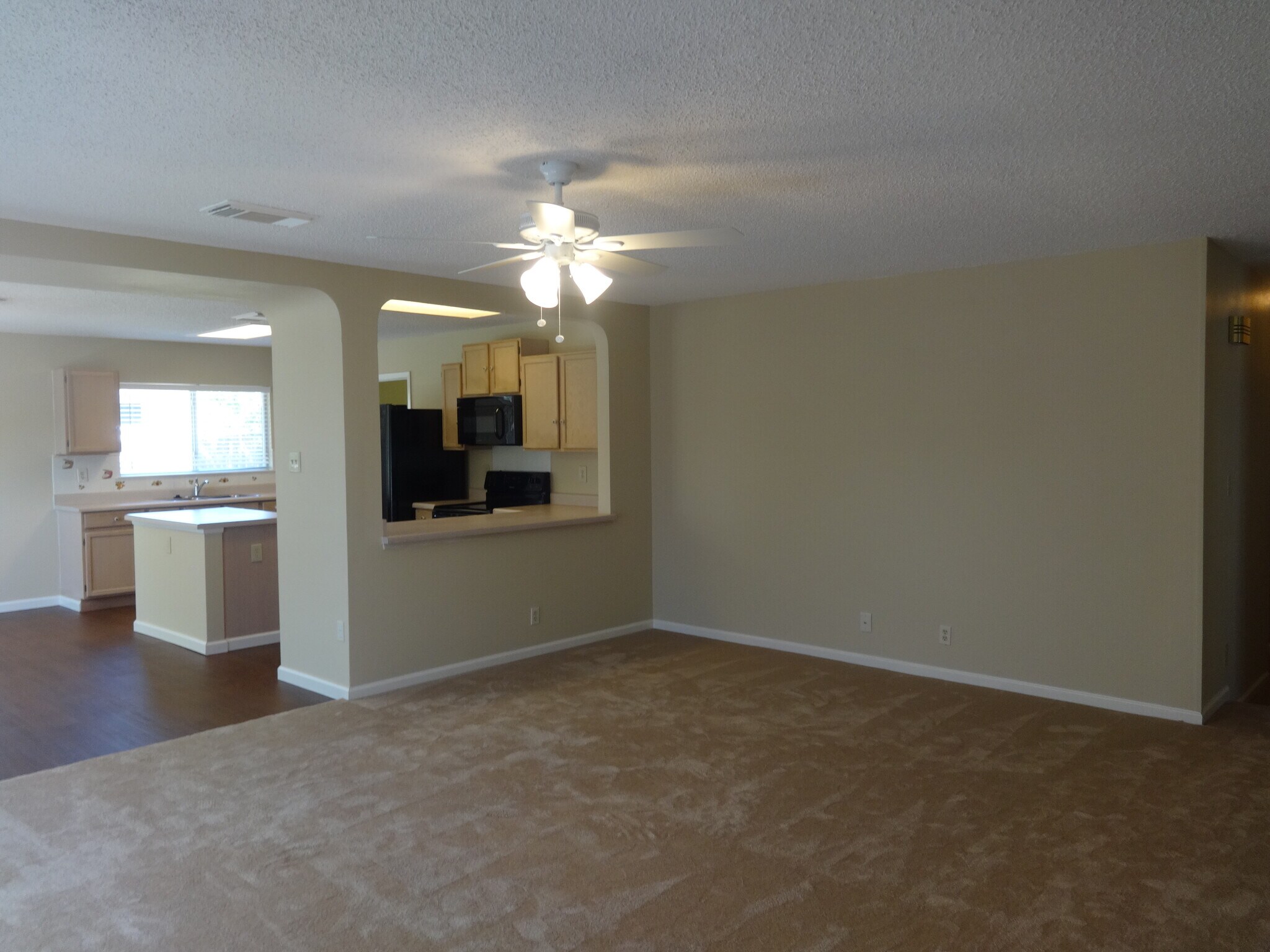 Building Photo - 4803 Fern Lake