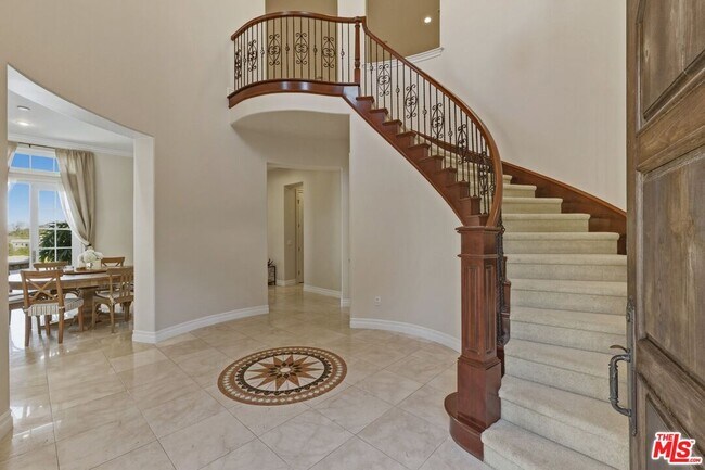 Building Photo - 25561 Prado De Oro