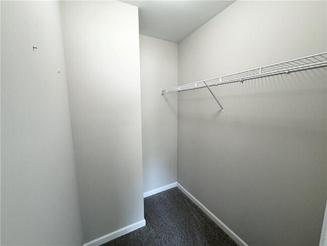 Building Photo - 6135 Stillwood Ln
