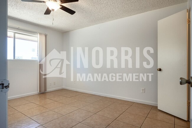Building Photo - Great Location in Casa Grande!