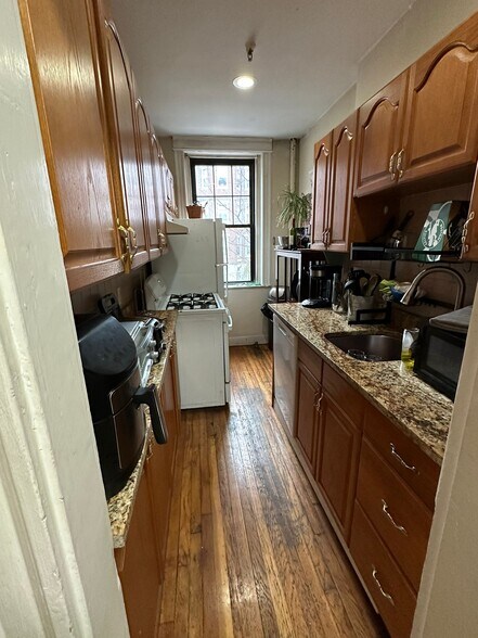 Building Photo - 35 Queensberry