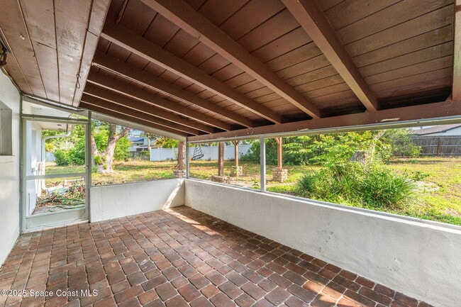 Building Photo - 2645 Driftwood Dr
