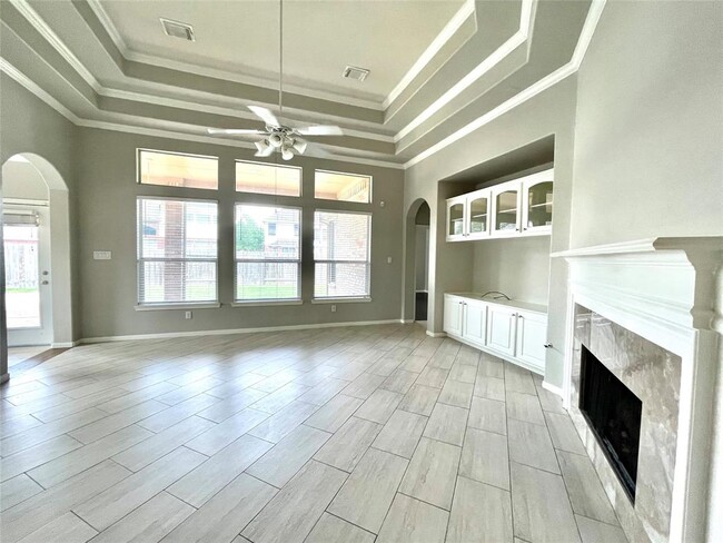 Building Photo - 23606 Rollinford Ln