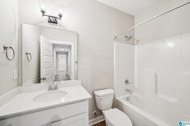 Building Photo - 615 Troubadour Ln