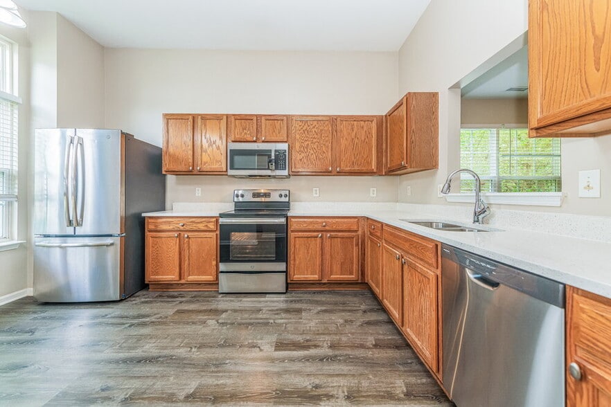Building Photo - 3952 Tyler Bluff Ln