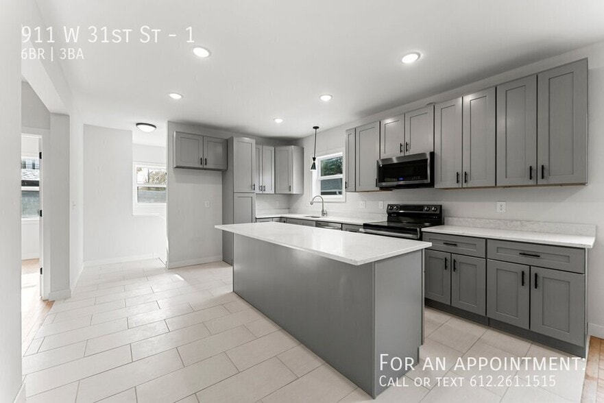 Building Photo - 911 W 31st St