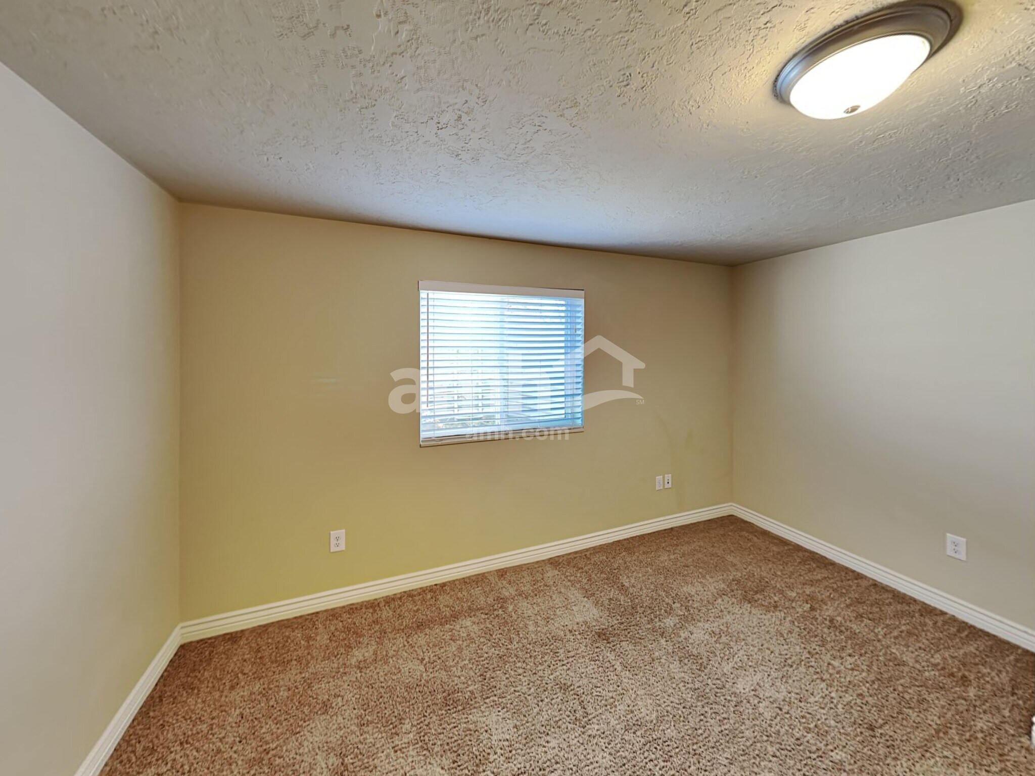 Building Photo - 96 N 1660 W