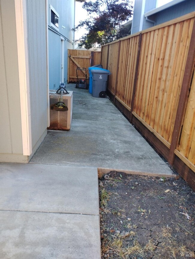 Building Photo - 1407 Muir Pl