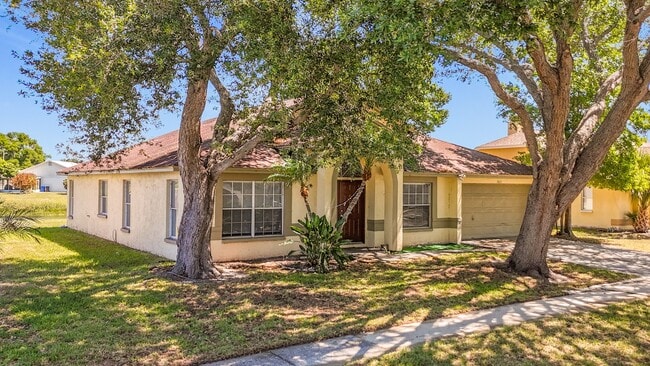 Building Photo - Spacious 4-Bedroom Retreat with 2 Baths in Brandon - 2103 Sq. Ft. of Comfort Awaits!