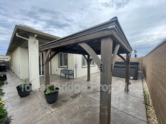 Building Photo - 5603 Drifton Way