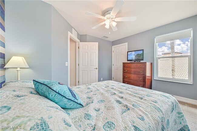 Building Photo - 9280 River Otter Dr