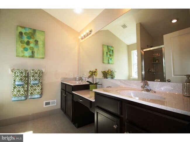 Building Photo - 431 Williamson Ct