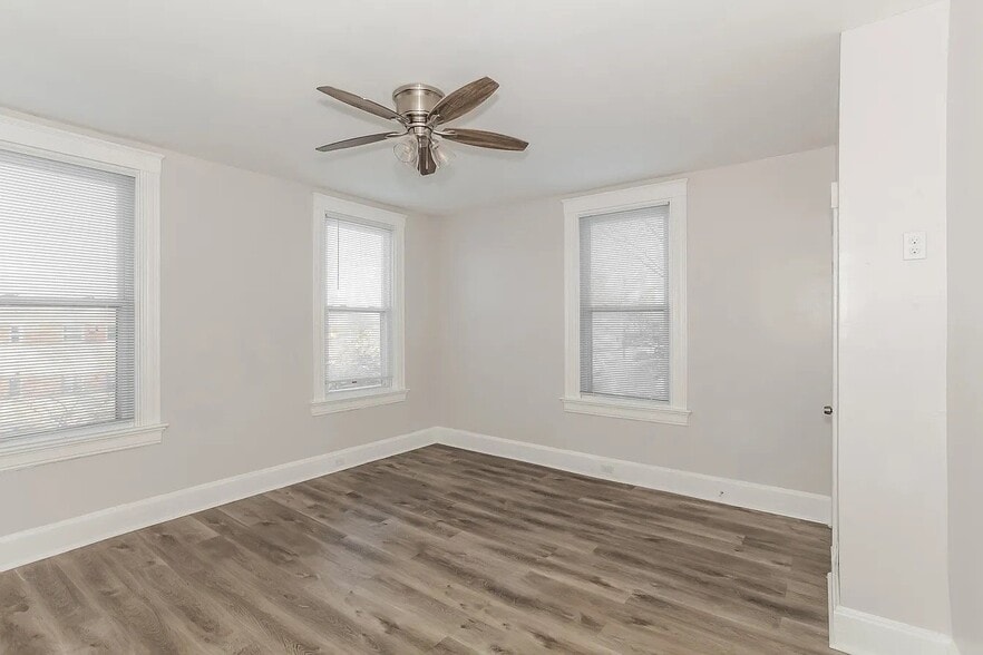 Building Photo - 1937 Fairmount Ave