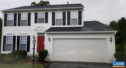 Building Photo - 706 Holly Hill Dr