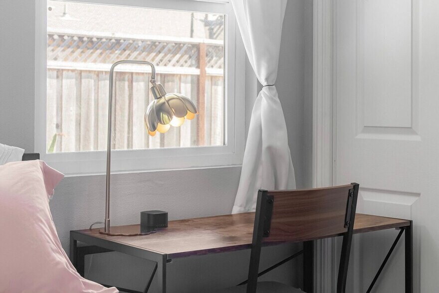 Building Photo - 2326 Cherry Ave