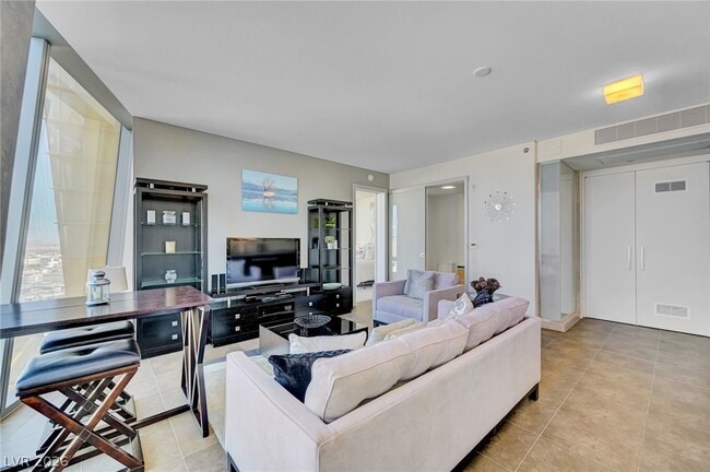 Building Photo - 3726 S Las Vegas Blvd