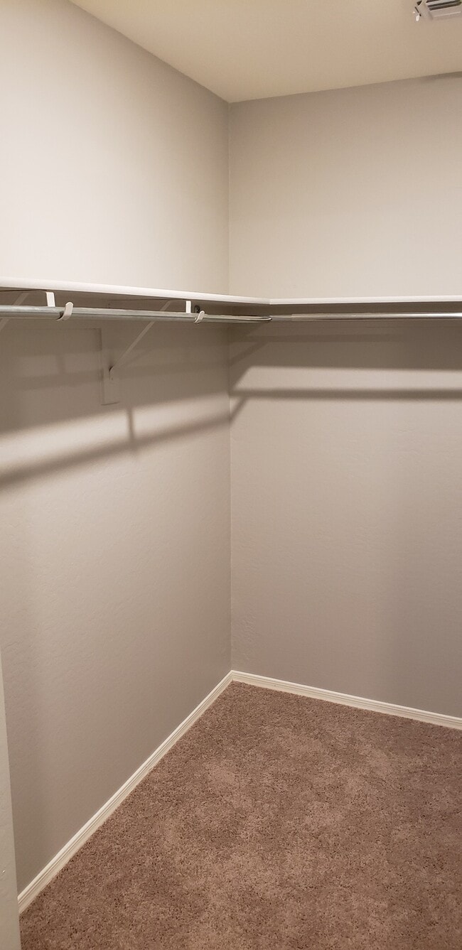 Building Photo - Beautifully upgraded home in Mission Ranch.