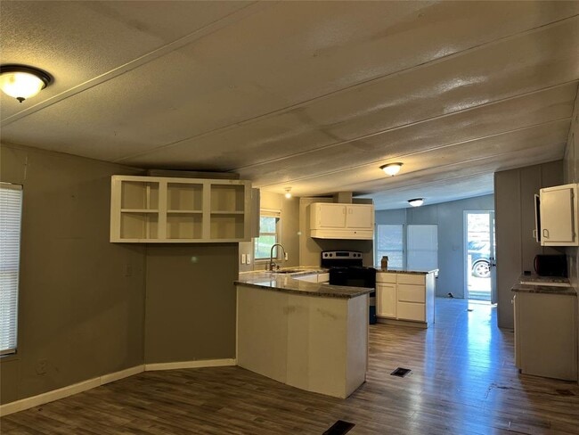 Building Photo - 13142 FM 1484 Rd