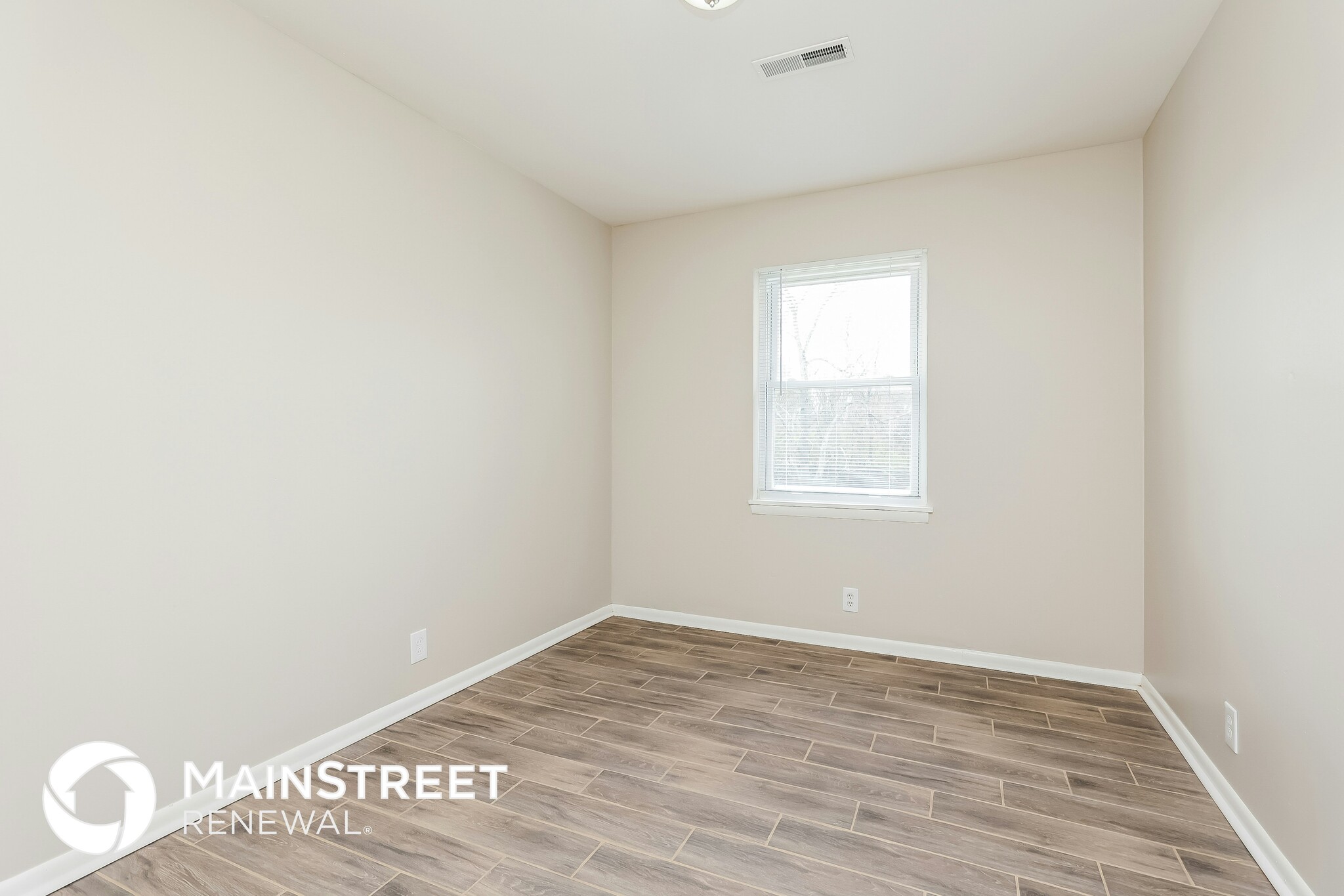 Building Photo - 226 Grandview Dr
