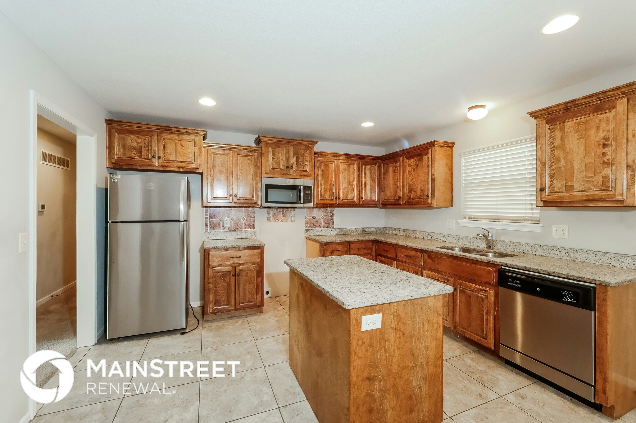 Building Photo - 18610 E 19th Ter Ct S