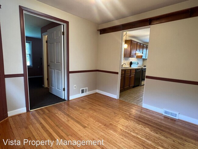 Building Photo - 4 br, 2 bath House - 54 Fisher Rd