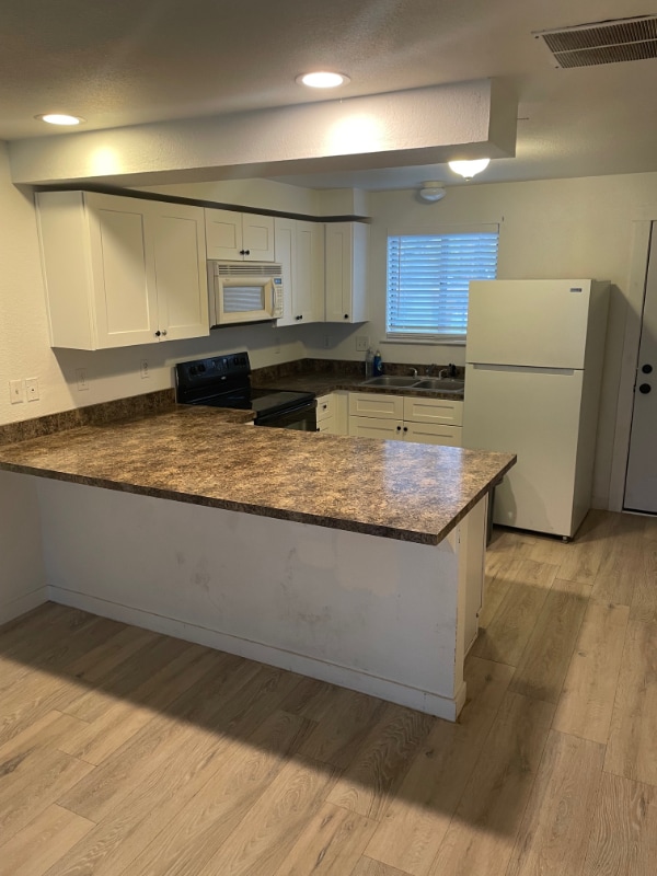 Building Photo - 6441 W Douglas St