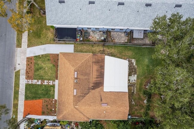Building Photo - 934 Vistabula St
