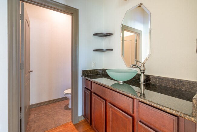 Building Photo - 10626 Clearview Villa Pl