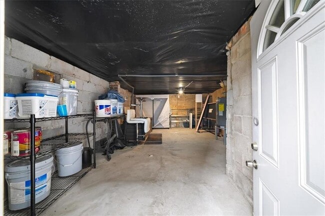 Building Photo - 655 McGruder St NE