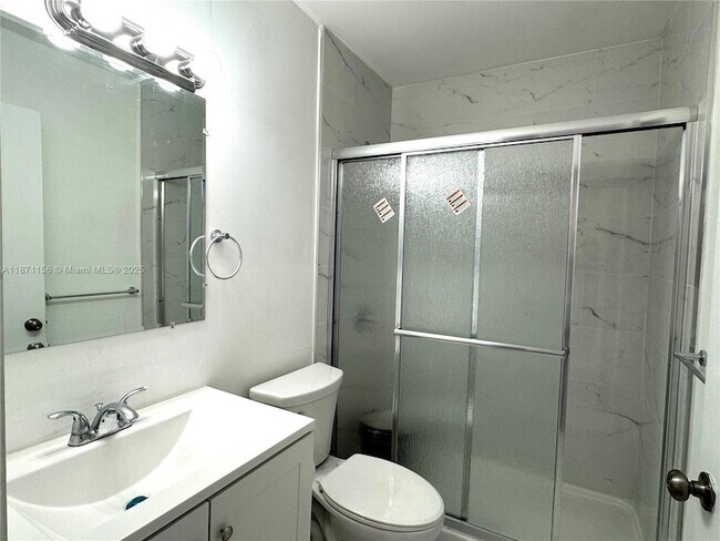 Building Photo - 2732 W 54th St