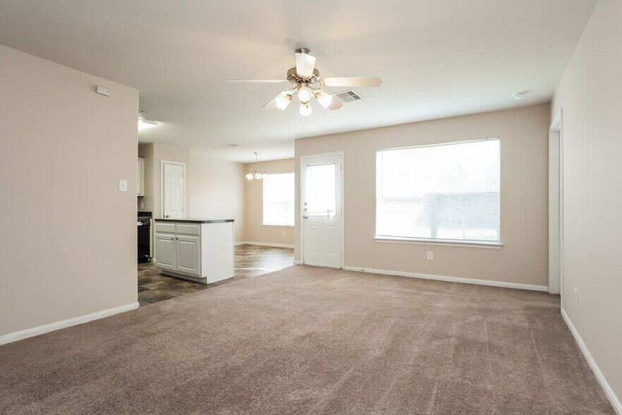 Building Photo - 6823 Dawn Bloom Ln