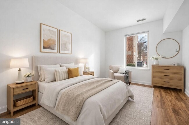 Building Photo - 13 Andrew Pl