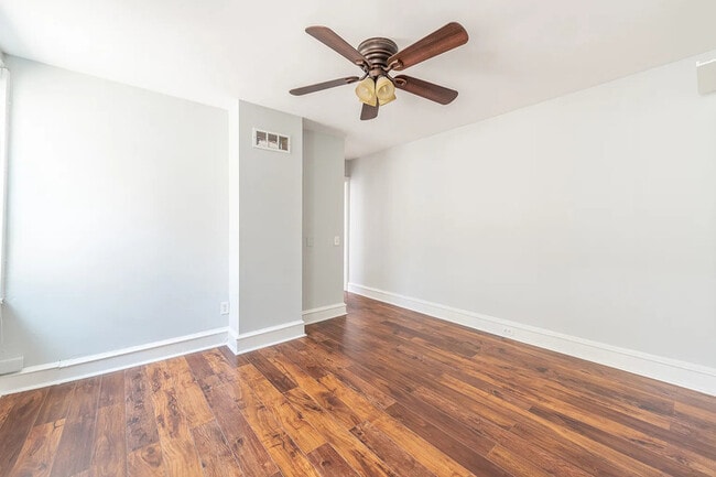 Building Photo - 951 N 6th St