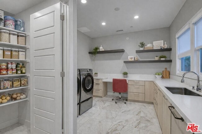 Building Photo - 20124 Piccadilly Ln