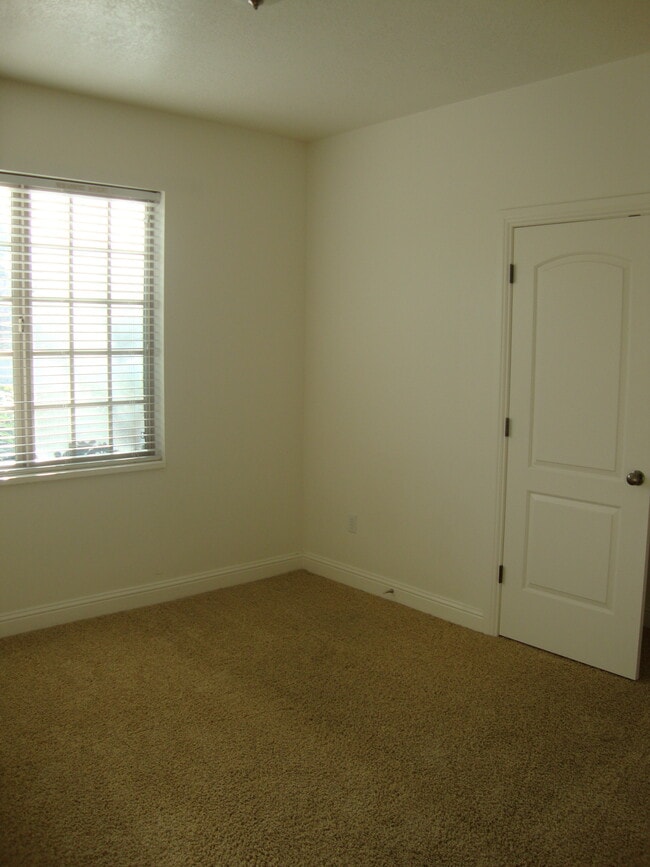 Building Photo - 181 N 1200 W