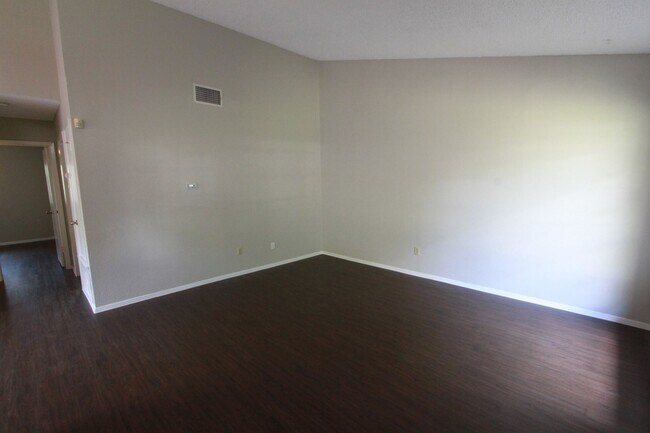 Building Photo - 11603 Poplar Cove