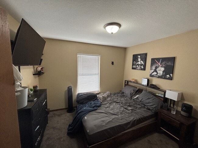 Building Photo - Your Dream Home Awaits – Gorgeous 4 Bed / 2.5 Bath with Spacious Backyard & Attached Garage