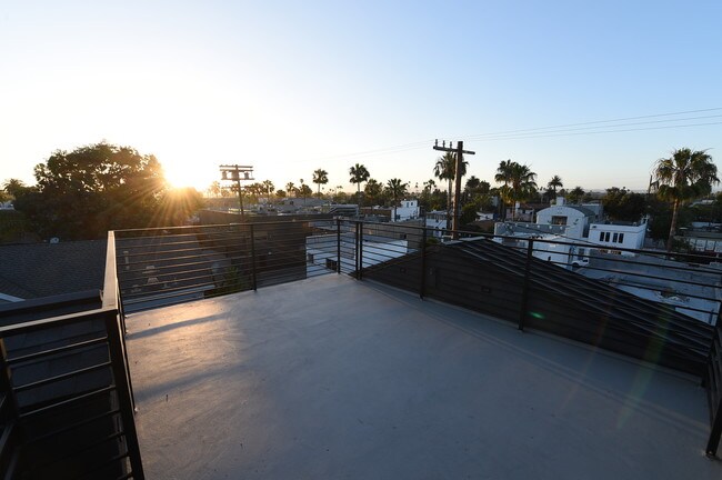 Building Photo - 1509 Cabrillo Ave