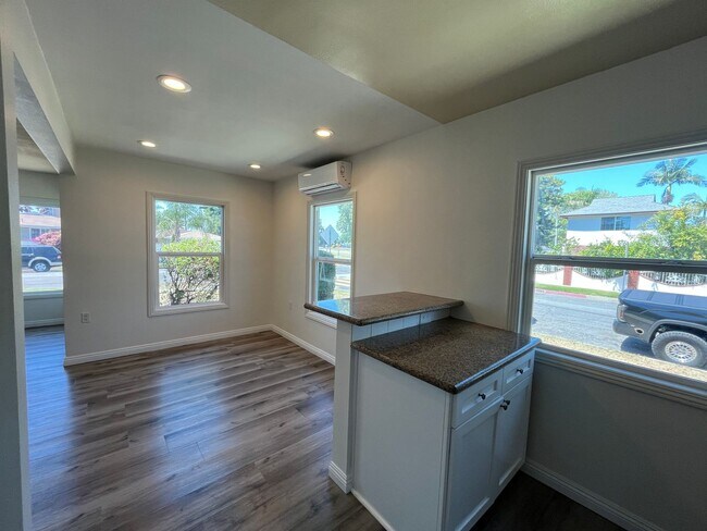 Building Photo - 2Bedroom/1  Bath home in Whittier