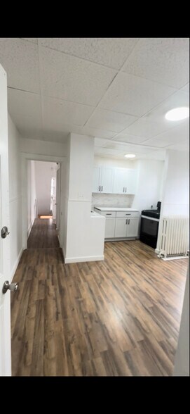 Building Photo - 821 Lincoln St