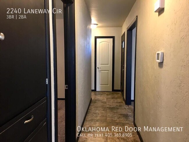 Building Photo - 2240 Laneway Cir