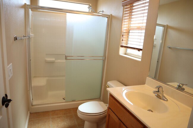 Building Photo - Your own resort! Splish Splash and Relax.