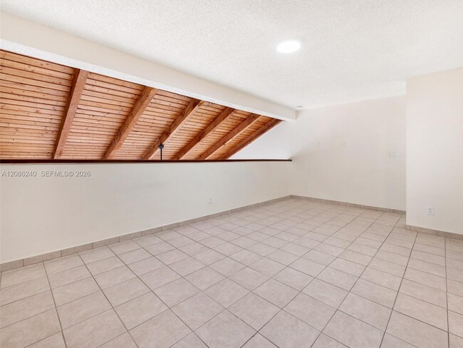 Building Photo - 1424 SW 131st Pl Cir E