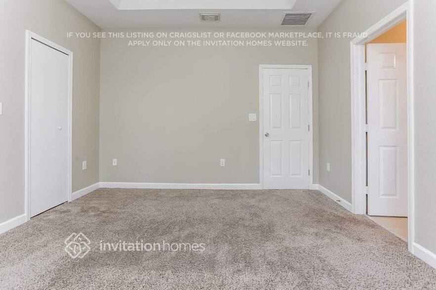 Building Photo - 10781 NW 80th Ln