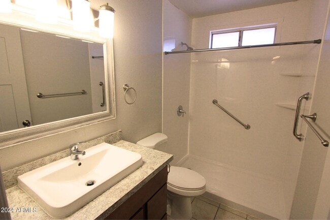 Building Photo - 4717 E Camino St