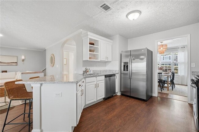 Building Photo - 1810 Westwind Dr