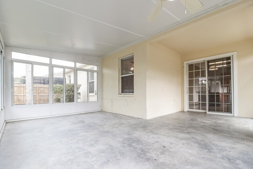 Building Photo - 22842 Marsh Wren Dr